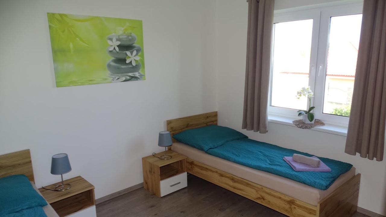 Jenny Home Mojmírovce Εξωτερικό φωτογραφία